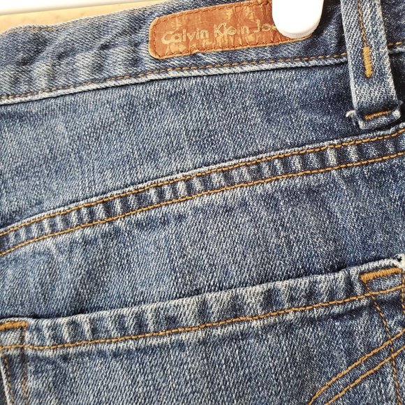 Calvin Klein Blue Jean Shorts With Rolled Hem - Picture 6 of 13